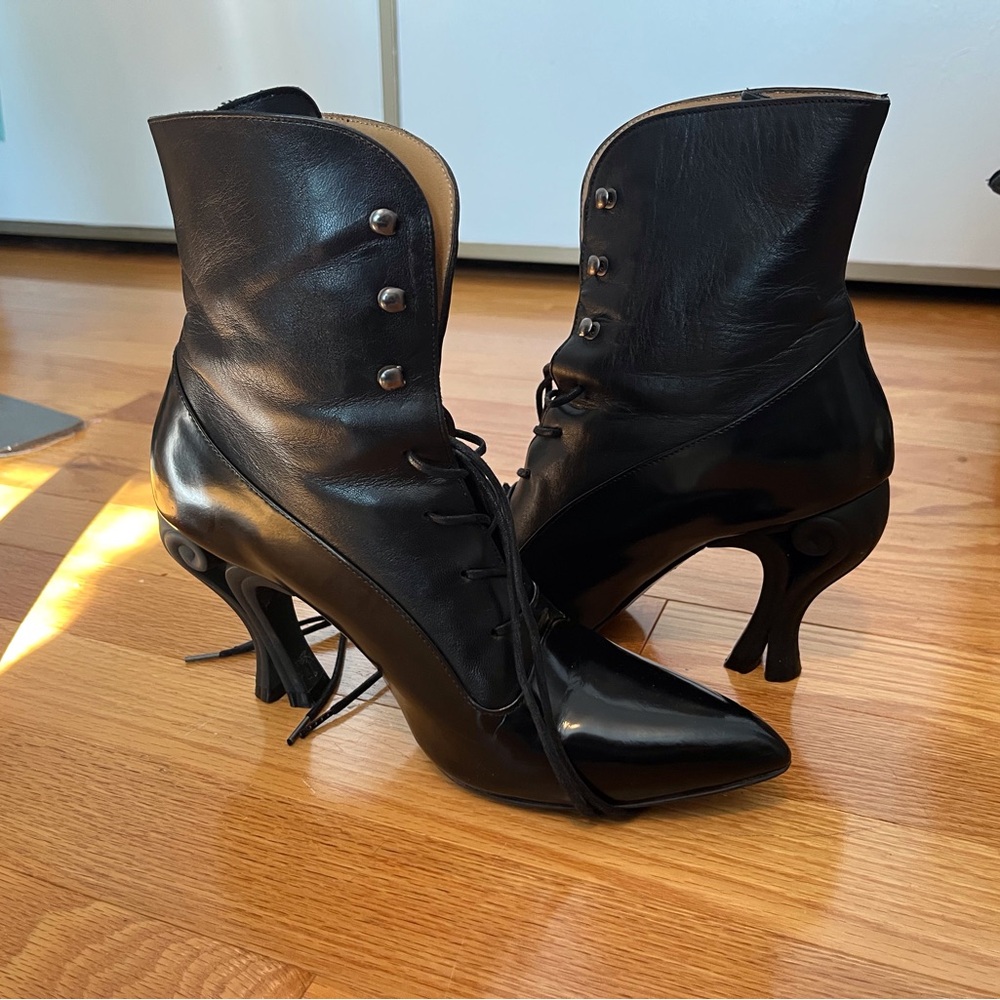 John Fluevog Black Heeled Boots Sleek Design
